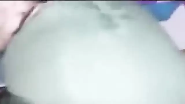 Türk kadın ve kocasının çıplak videosu