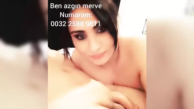 Türk güzeli, Ankara’da kocasına ağızla zevk veriyor.